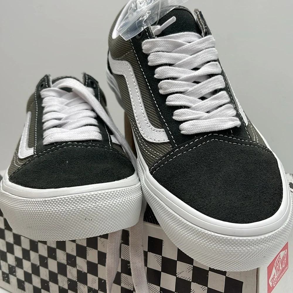 Vans WMNS Skate Old Skool
Twill Grape Leaf
VN0A5FCB50K
SNEAKERS - Picture 6 of 16